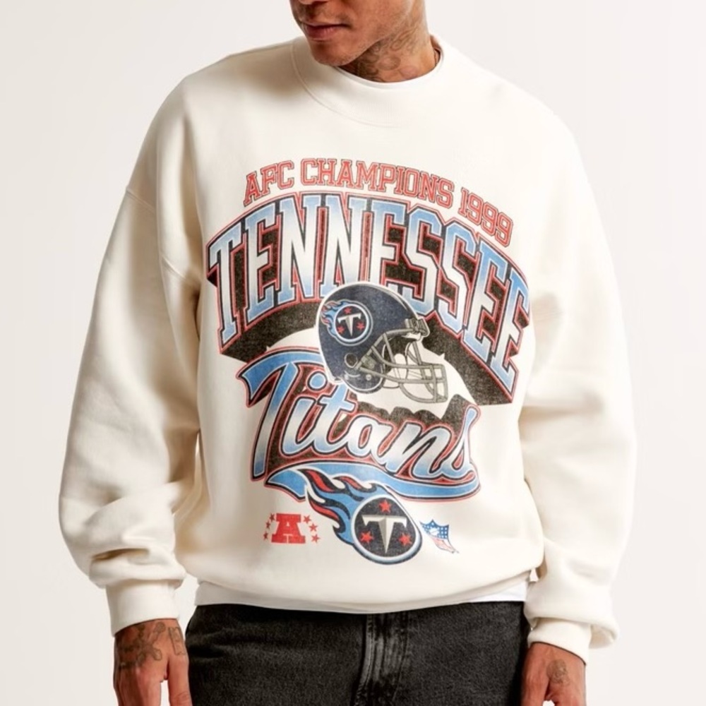 Abercrombie & Fitch Tennessee Titans Graphic Crew Neck Sweatshirt Size Small‎